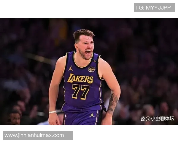 雷迪克谈对阵太阳的挑战里夫斯与东契奇需迅速适应比赛节奏