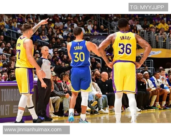 NBA赛季精彩回顾魔术逆袭勇士湖人稳胜爵士开拓者力克太阳展现强劲实力